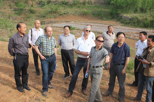 世行检查团到沂水县检查验收世行生态造林项目