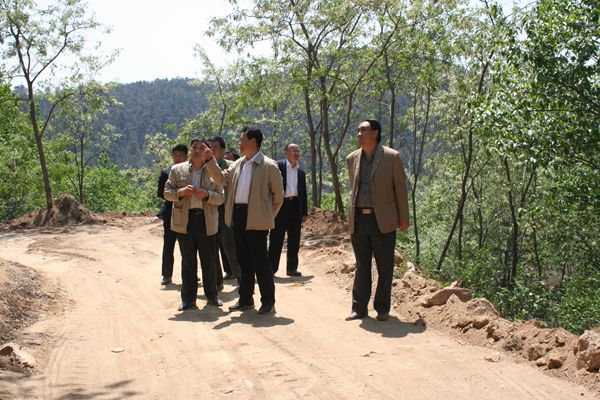 赵森到党的群众路线教育实践活动联系点调研