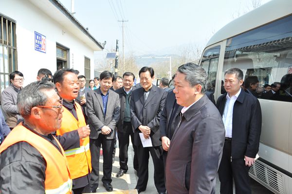 市委副书记、市长张术平检查指导森林防火工作